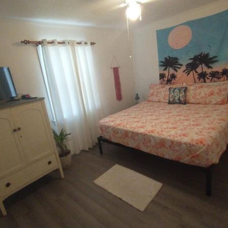 Welcome To Pineapple House! Pensacola Bagian luar foto