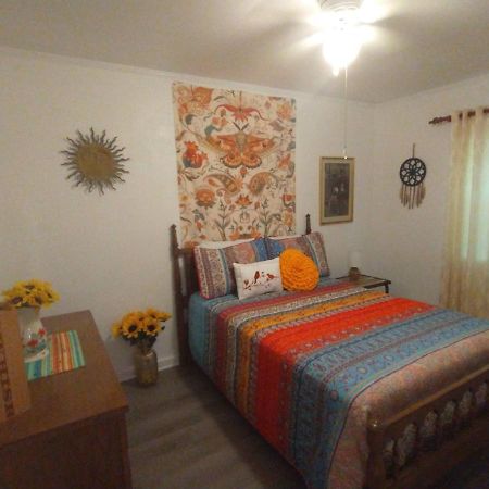 Welcome To Pineapple House! Pensacola Bagian luar foto