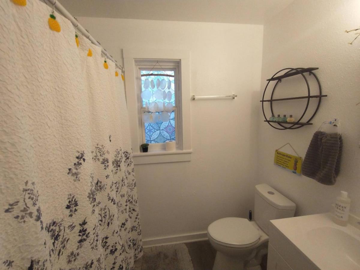 Welcome To Pineapple House! Pensacola Bagian luar foto